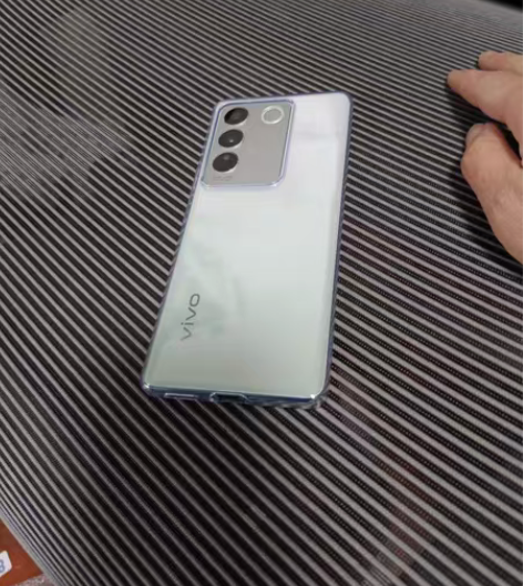 全新vivo s16 12+512g,今年...