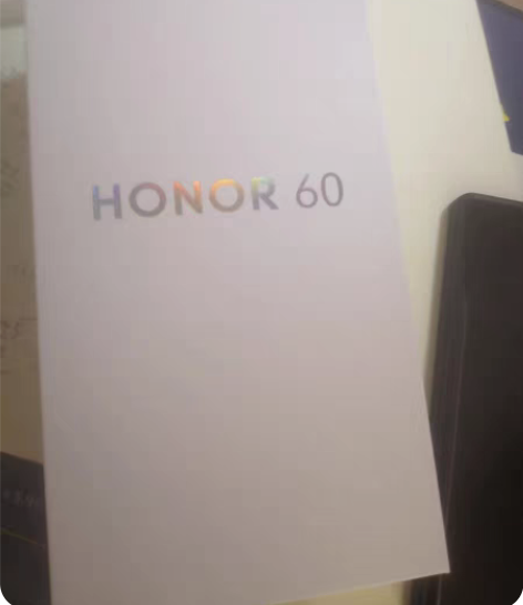 华为荣耀60使用刚使用三个月 .还在保修范...