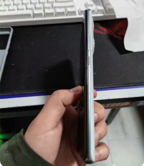 努比亚z50 白屿 12+512 2月初...