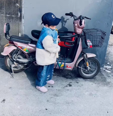 图中电动车转卖 因为要往其他城市发展，不方...