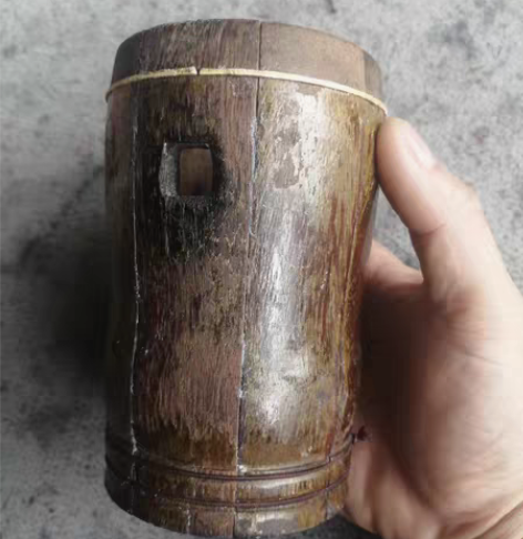 包邮铁力木二胡筒，加个底可做笔筒，品相如图...