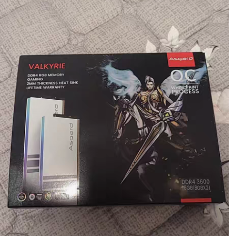 包邮影驰ddr4内存条8g*4，全是灯条，...