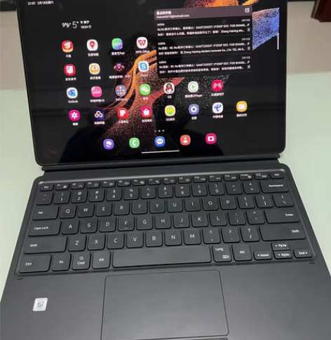 三星tab s8+ 帮同事出的,买了没几天...