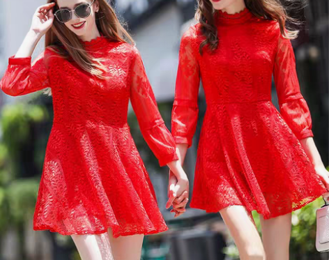 转卖简朵2018秋季新品红色喜庆连衣裙蕾丝...