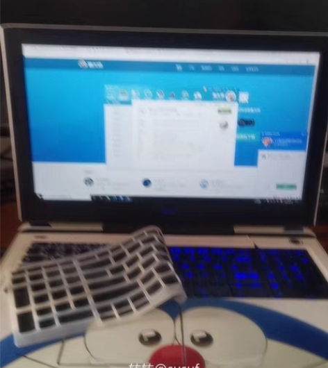 戴尔 g7 笔记本i9-8950HK 6核...