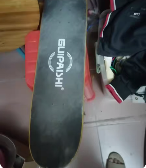 包邮滑板车,儿子总共没有三次就不玩了[微笑...