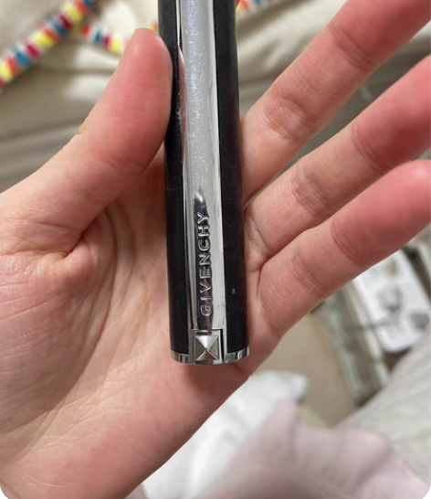 包邮纪梵希小羊皮303梅子色#润唇膏 #唇...