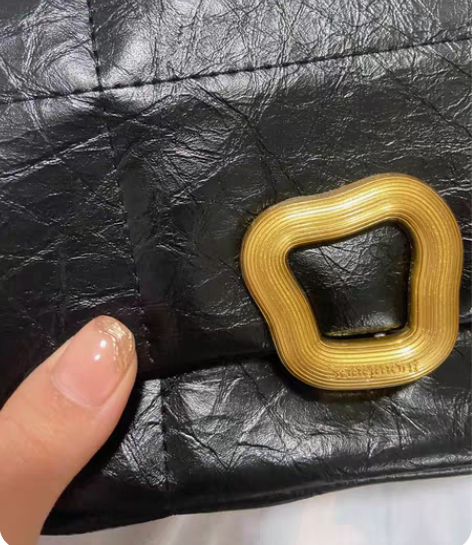 songmont黑色小号 可单肩可斜挎 买...