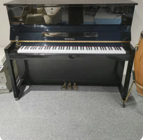 闲置钢琴低价出售，外观有一个划痕 燕郊湾仔...