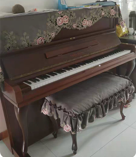 给孩子买的钢琴，几乎全新，孩子不学了，低价...