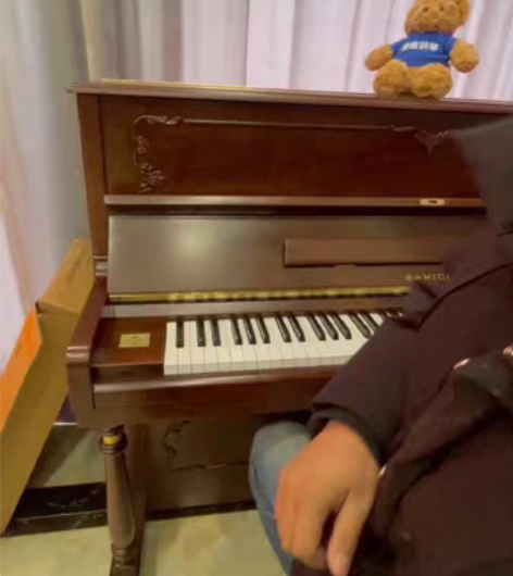 二手钢琴转让 家用一手货源,音色手感完美...