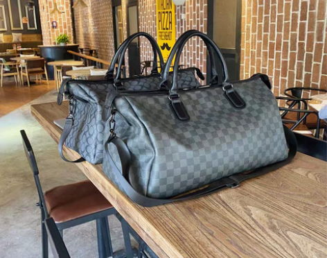 转卖男商务登机包旅行包手提短途出差行李袋大...