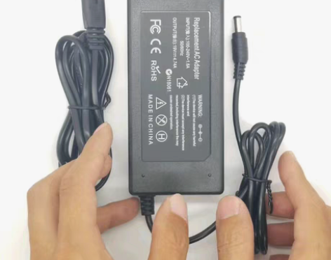 包邮全新 19v4.74a电源 ，全新未使...