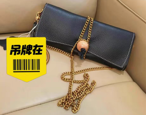 包邮女士牛皮手拿包 链条斜挎包全新 感兴趣...