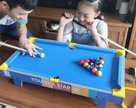 转卖皇冠台球桌黑8美式木制桌球台家庭亲子游...