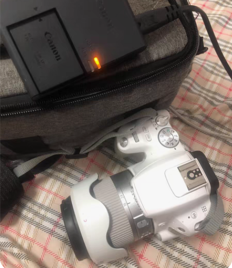 【几乎全新】Canon佳能200D一代单反...