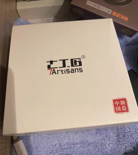 转卖出七工匠 25 1.8镜头。刚买的So...