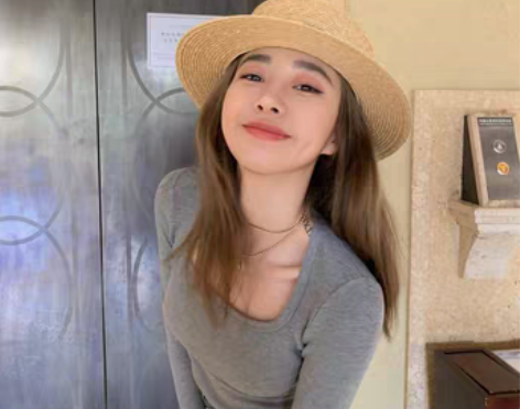 转卖周壹+A级美女子+华夫格内搭纯欲上衣早...