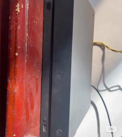 包邮xbox天蝎座国行出国，机内有账号，2...