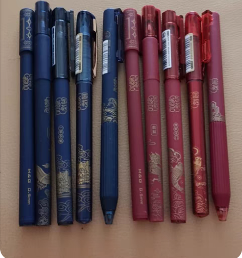 晨光故宫金榜题名系列中性笔,三支拔帽,一支...