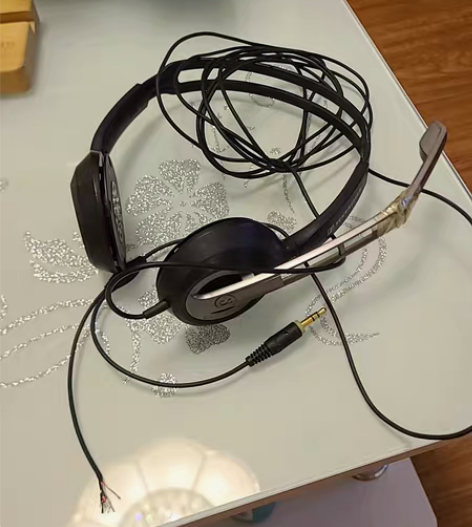 森海塞尔PC230耳机,海绵罩没了,麦克风...