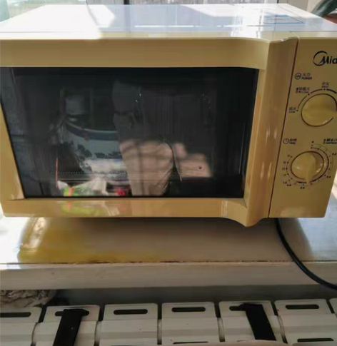 全新美的微波炉用不上闲置出售130元不砍价。唐山市路北区。 ...