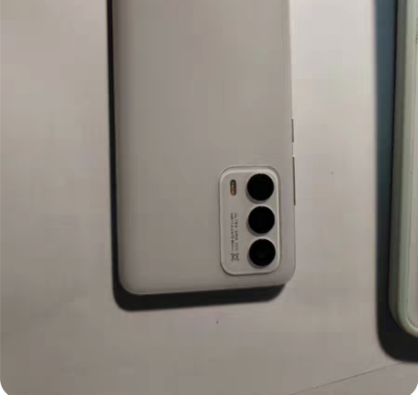 包邮魅族18s踏雪8+128g，买来都是贴...