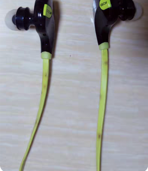 包邮QCY蓝牙耳机，入耳式，黑绿色。 感兴...