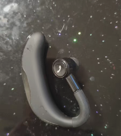 转卖QCY Q26超小迷你隐形苹果无线蓝牙...