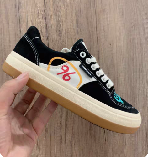 包邮热风女士帆布鞋，36码，全新正品，没有...