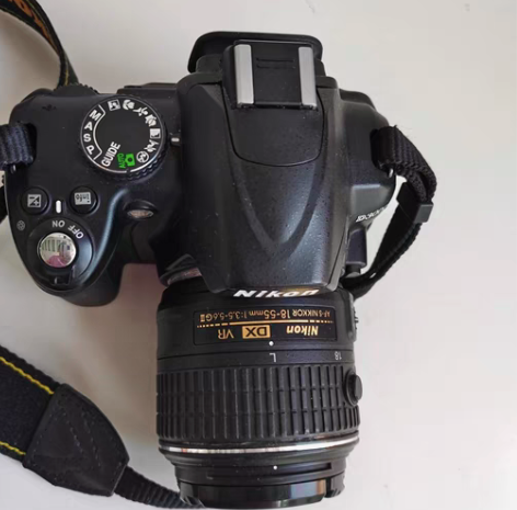 尼康d3000单反相机带镜头套机 实拍照片...