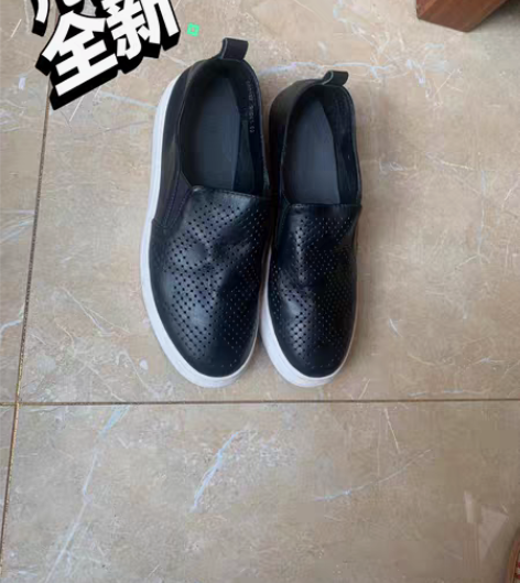 包邮卡曼尼COMONI牛皮休闲鞋,九八成新...