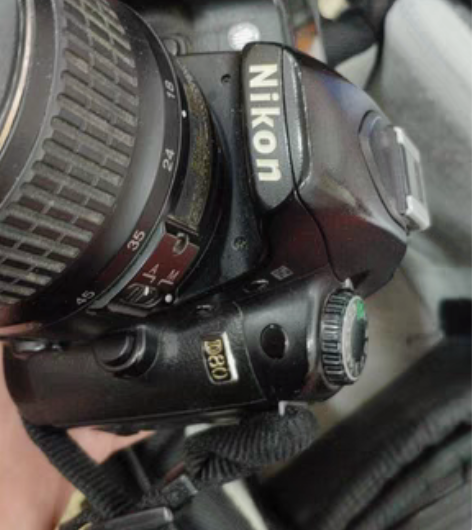 单反D80闲置多年练手神器， 感兴趣的话点...