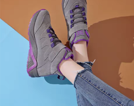 转卖【狂欢价】春秋新款高帮皮面防水运动鞋小...