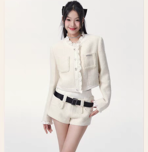 小香风套装 图二本人上身效果图￥88?3人...