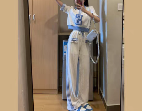 转卖【宠粉福利】小香风套装女春2023新款小个子休闲运动高级...