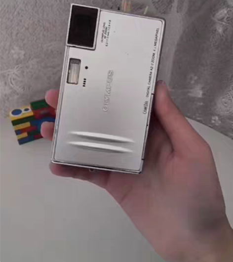 奥林巴斯AZ-2,全智贤代言az同款 稀有...