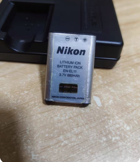 包邮原装二手尼康EN-EL11电池，适用尼...