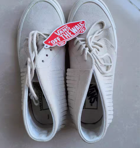 包邮正品Vans鞋36码 感兴趣的话点“我...