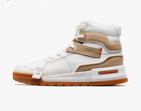 转卖【年终盛典价】特步男鞋潮鞋2019冬季...