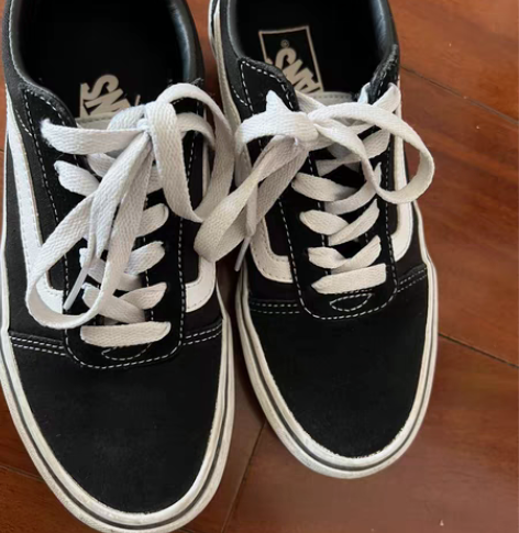 vans鞋，不是经典款，正品，36 感兴趣...