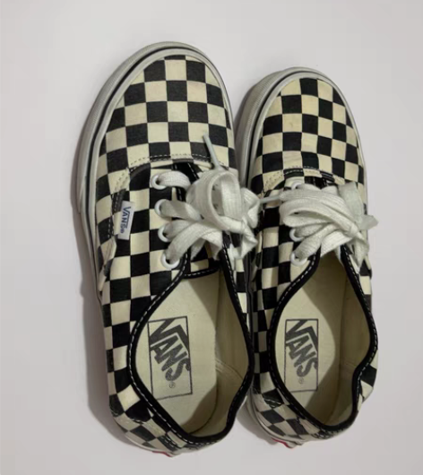 vans鞋 36码 专柜购买 次过几次 刷...