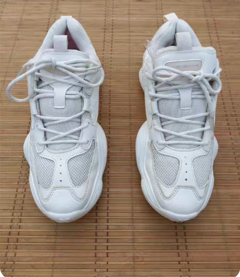 特步板鞋79包邮 尺码38???全新XTE...