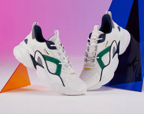 转卖【7017】T特步秋冬季新款情侣休闲运...