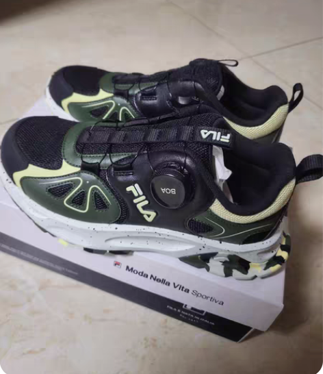 斐乐鞋子 孩子穿着小8c，25码数内长15...