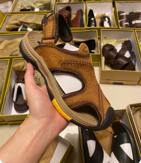 50元一双，头层牛皮。尺码39 标准皮鞋码...