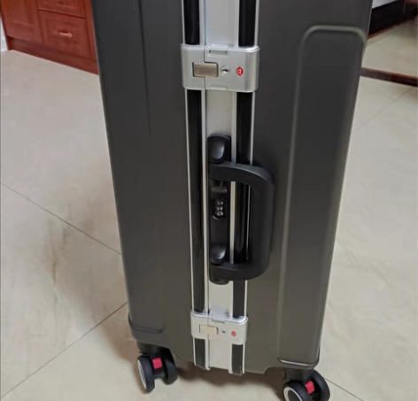 包邮#粉丝福利#全新袋鼠行李箱旅行箱密码箱...