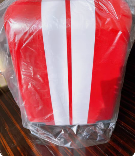 包邮红色女生登机箱,全新未使用,带密码锁,...