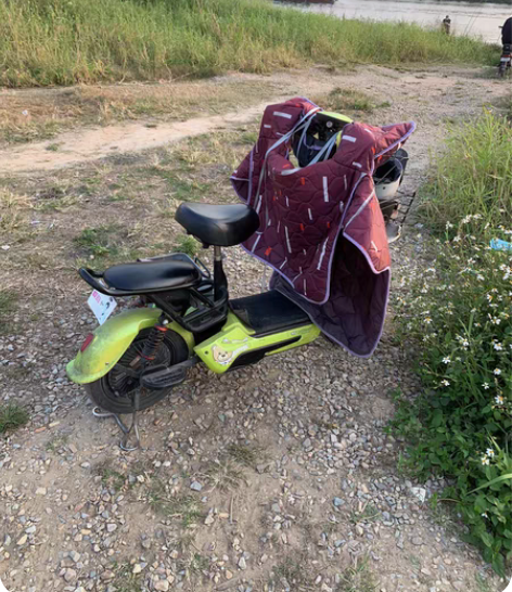 爱玛电动车、博世电机，改了大灯很亮、电池能...