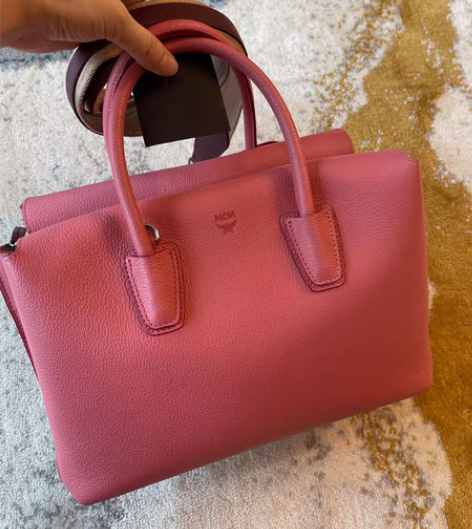 包邮MCM milla手提单肩包 中号 成...